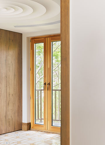 大力發(fā)展新質(zhì)生產(chǎn)力 促進(jìn)經(jīng)濟(jì)社會(huì)發(fā)展全面綠色轉(zhuǎn)型